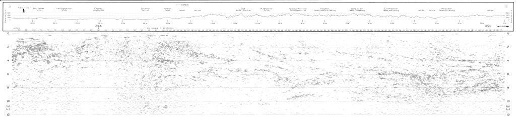 vgl. DEKORP 2N, Münsterland Cretaceous Basin und Rhenish Massif,DEKORP Research Group (1990). Results of deep-seismic reflection investigations in the Rhenish Massif. Tectonophysics, 173, 507 – 515. doi: 10.1016/0040-1951(90)90242-Z